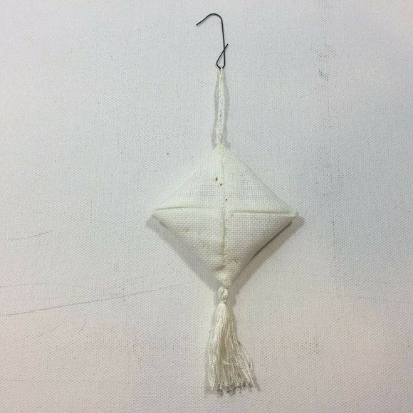 Handmande Hardanger Embroidered White Red Tassel Christmas Tree Ornament - Picture 4 of 7